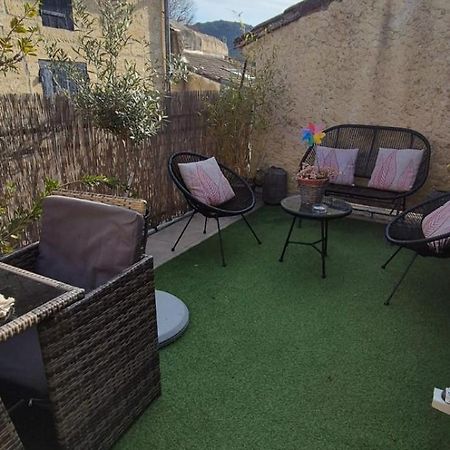 Proche D'Uzes La Terrasse Du Soleil Levant Collias Exteriér fotografie