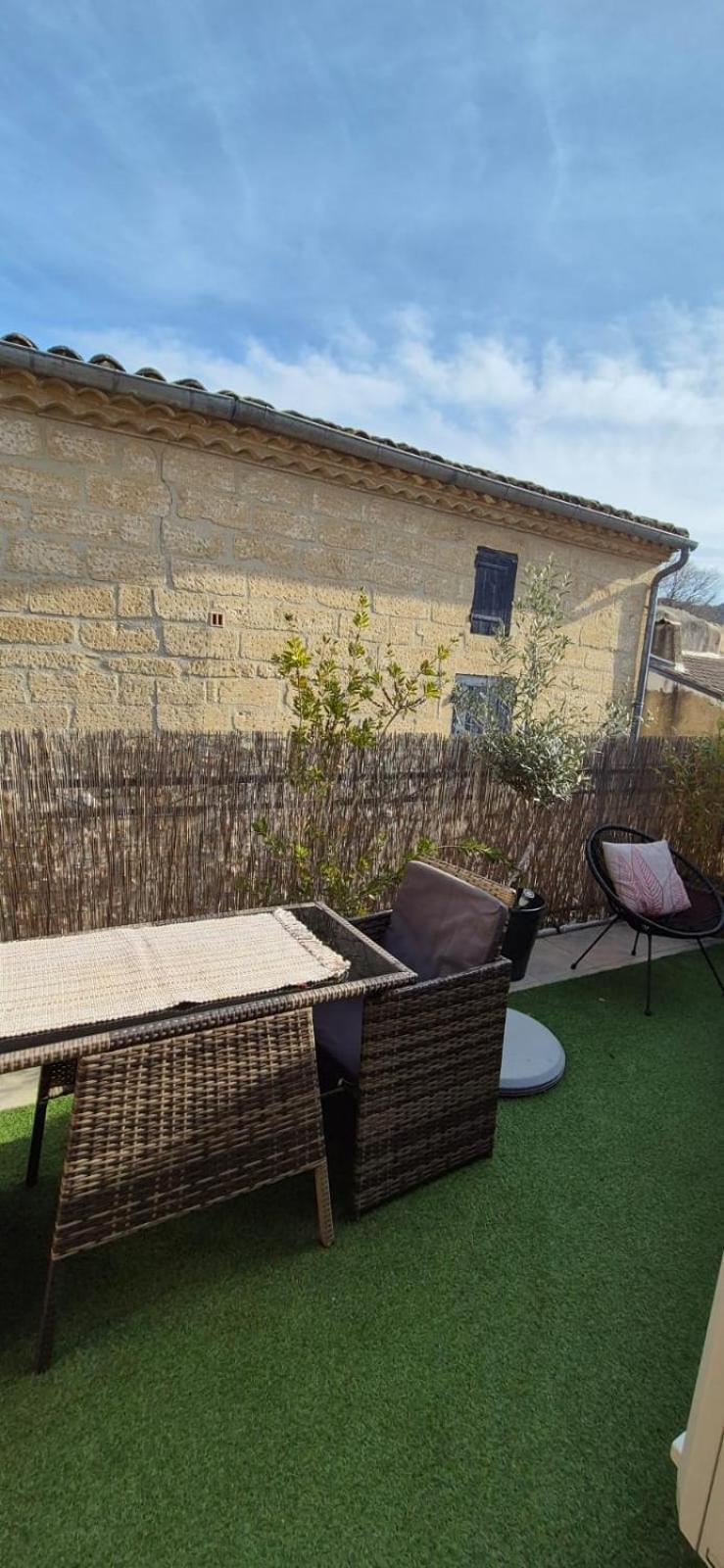 Proche D'Uzes La Terrasse Du Soleil Levant Collias Exteriér fotografie